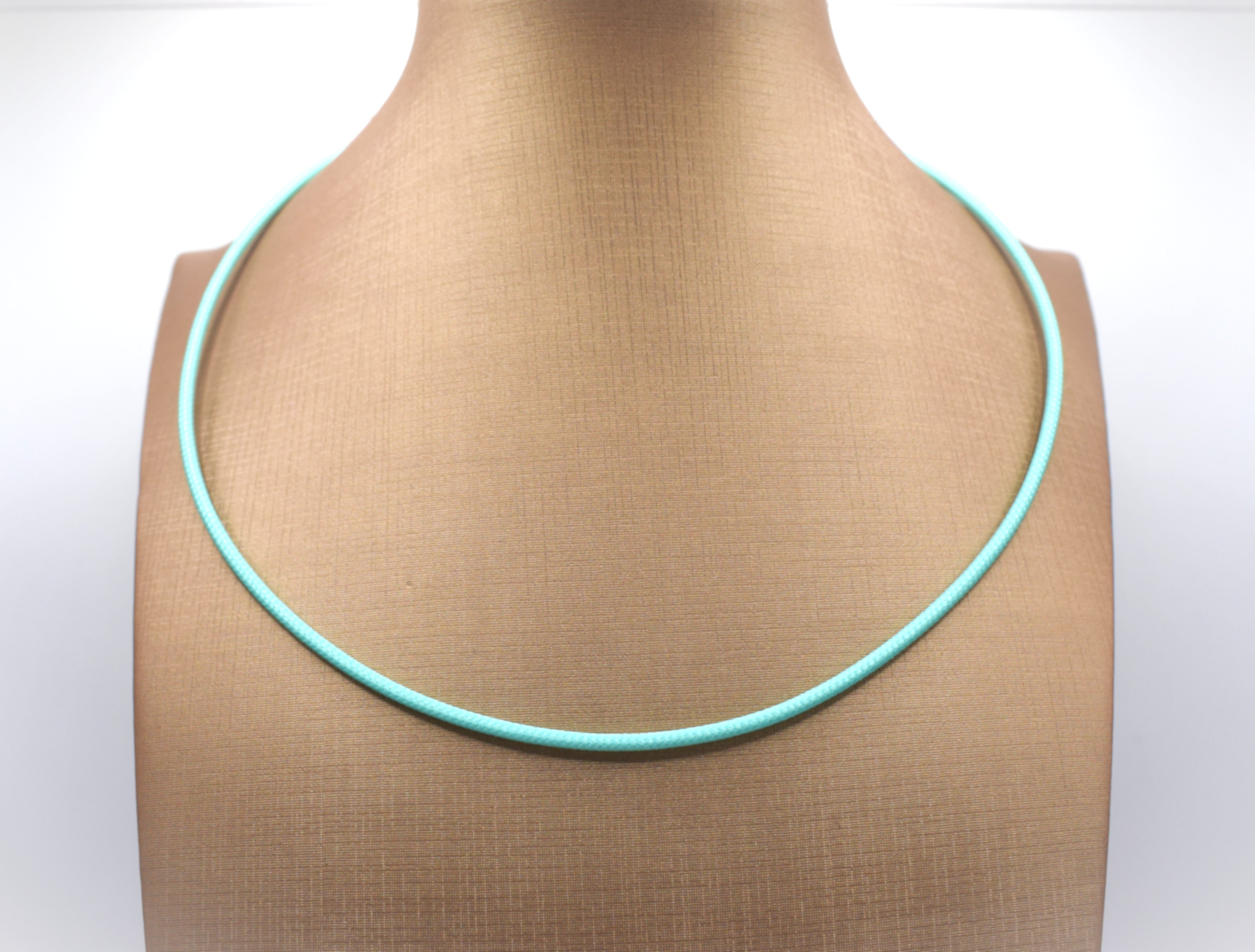 Collana click