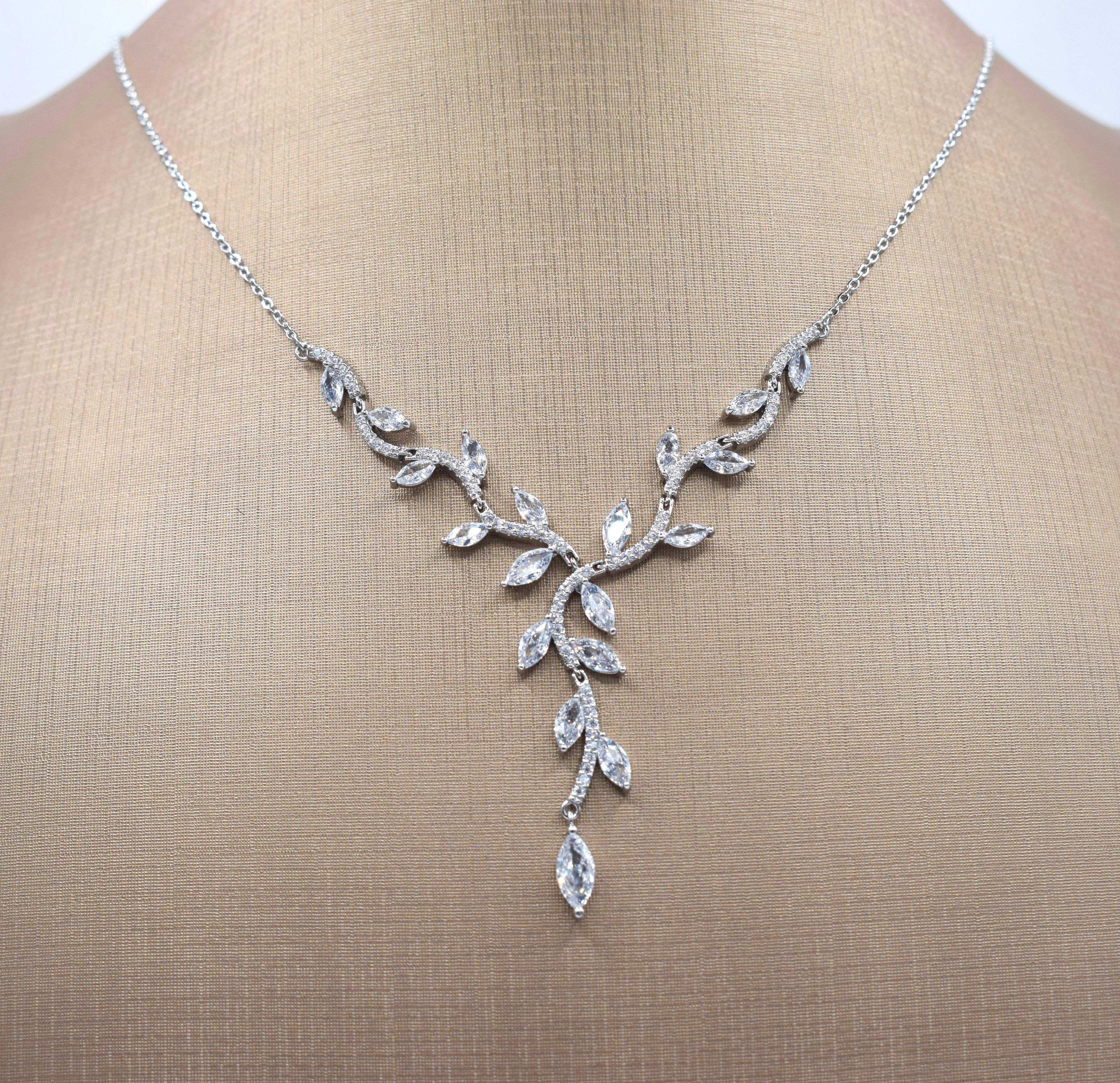 Collana Foglia